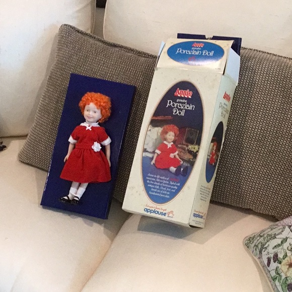 Doll. “ANNIE”. Genuine porcelain doll - Picture 4 of 7